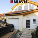 Rent 4 bedroom house of 235 m² in Moravany