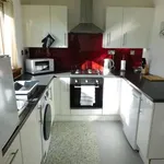 Rent 2 bedroom apartment in Johnstone