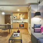 Rent 2 bedroom apartment of 35 m² in Barcelona