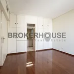 Rent 4 bedroom apartment of 182 m² in Παράδεισος