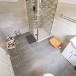 Rent 4 bedroom flat in West Midlands