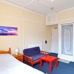 Rent 1 bedroom apartment in Kensington