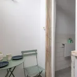 Rent 1 bedroom apartment in Lisbon