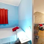 Rent 3 bedroom apartment of 40 m² in Barcelona