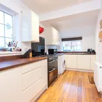 Rent 3 bedroom house in Camberley