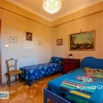 Rent 4 bedroom apartment of 120 m² in Genoa