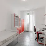 Rent 4 bedroom apartment of 140 m² in Milano