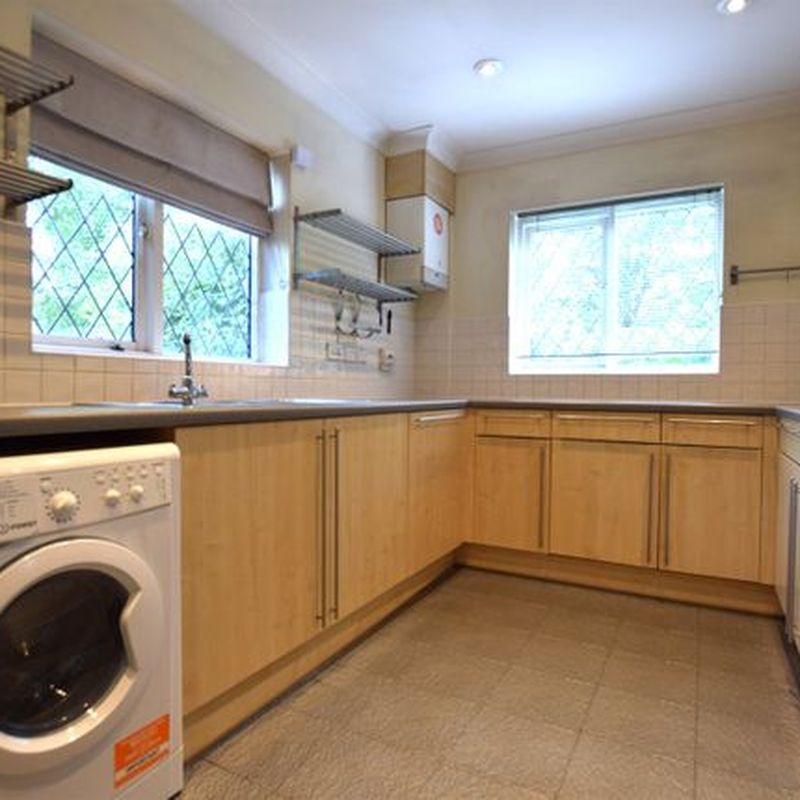 Mews house to rent in Village Mews, Shirleys Drive, Prestbury, Macclesfield SK10