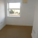 Rent 2 bedroom flat in Northampton