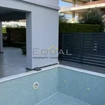 Rent 3 bedroom house of 210 m² in Άλιμος