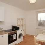 77 m² Zimmer in Berlin