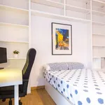 Rent a room of 130 m² in madrid