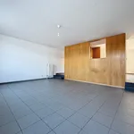 Appartement de 80 m² avec 1 chambre(s) en location à Andenne