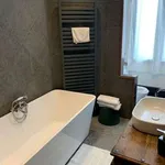 Huur 1 slaapkamer appartement van 65 m² in brussels