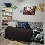 Rent 3 bedroom apartment in Aurora