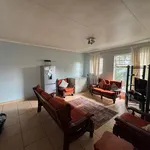 Rent 2 bedroom apartment in Roodepoort