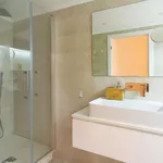 Rent 2 bedroom apartment of 75 m² in lisbon