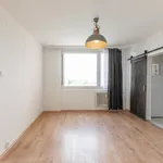 Pronajměte si 4 ložnic/e byt o rozloze 76 m² v troja