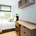 Rent 7 bedroom apartment in Yorkshire And The Humber