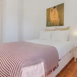 Rent 2 bedroom apartment in Lisbon