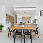 Rent 4 bedroom house in Wollongong