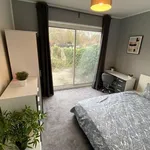 Rent 5 bedroom house in East Midlands