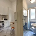 Rent 7 bedroom apartment of 120 m² in Florence