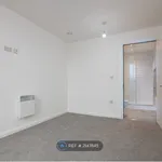 Rent 2 bedroom flat in West Midlands