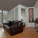 Appartement de 645 m² avec 2 chambre(s) en location à Vancouver