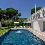 Rent 7 bedroom house of 200 m² in Massa