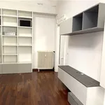 Rent 2 bedroom apartment of 65 m² in Milano