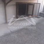 Affitto 5 camera appartamento di 300 m² in Taurianova