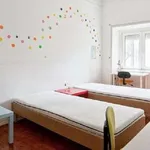 Rent a room in lisbon