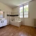 Maison de 100 m² avec 4 chambre(s) en location à la couronne