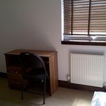 Rent 5 bedroom house in Basingstoke and Deane