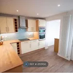 Rent 3 bedroom house in Wales