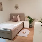 Miete 1 Schlafzimmer wohnung von 484 m² in Stuttgart