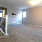 Maison de 2228 m² avec 3 chambre(s) en location à Edmonton