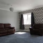 Rent 3 bedroom flat in East Midlands