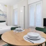 Rent 1 bedroom apartment of 37 m² in milan