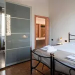 Rent 1 bedroom apartment of 60 m² in milan