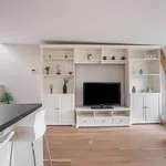 Huur 3 slaapkamer appartement van 70 m² in Nieuwe Pijp