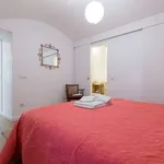 Rent 1 bedroom apartment of 62 m² in lisbon