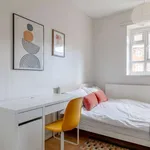 Rent 4 bedroom flat of 135 m² in london