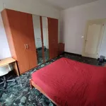 Rent a room in genoa