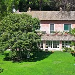 Rent 4 bedroom house of 550 m² in Roma