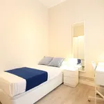 Rent a room of 80 m² in madrid