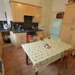 Rent 4 bedroom house in Leeds