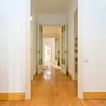 Rent 7 bedroom apartment in Barcelona