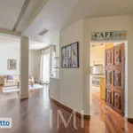 Rent 2 bedroom apartment of 85 m² in Milan